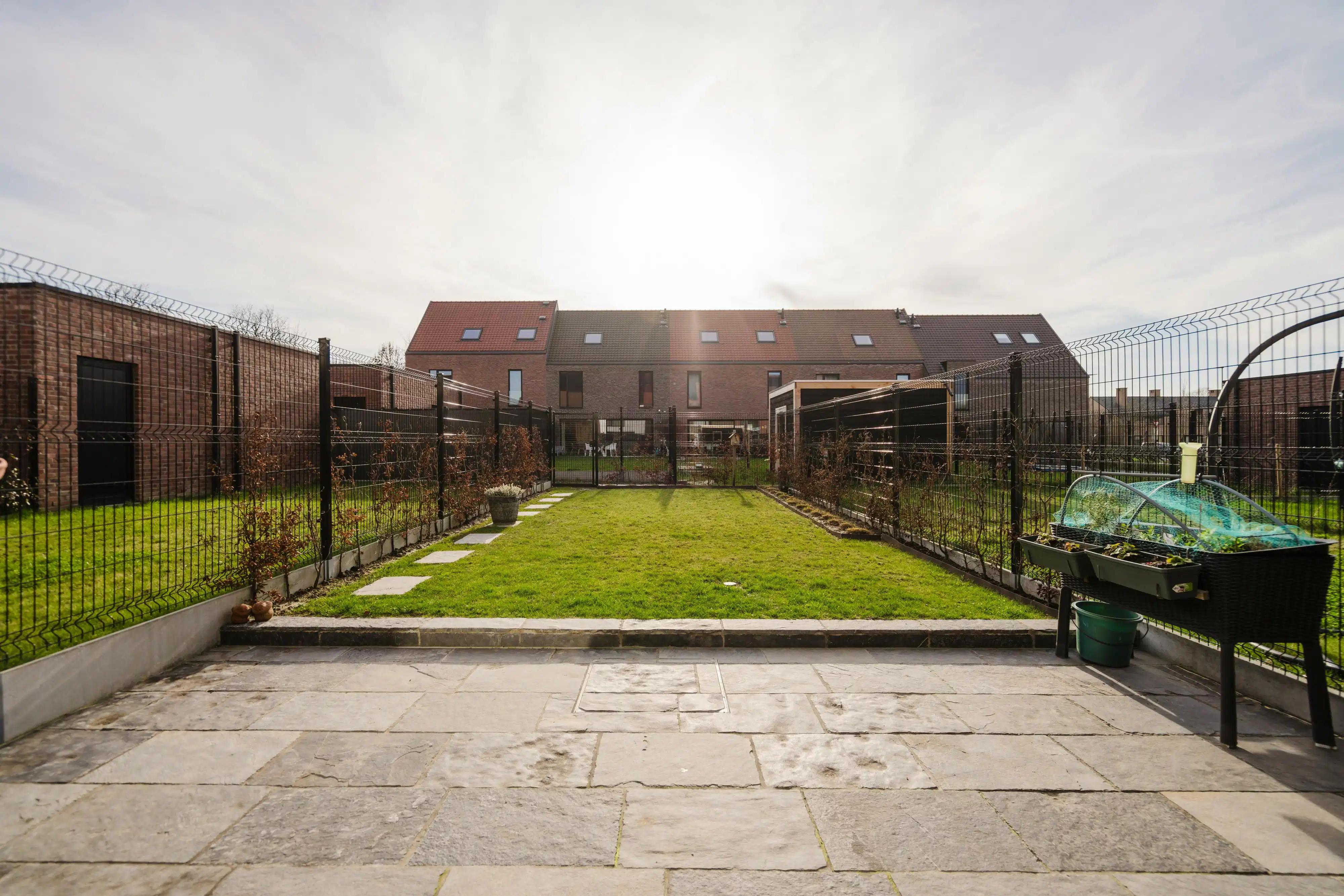 Instapklare woning (2021) met 3 slpk, tuin en garage foto 18