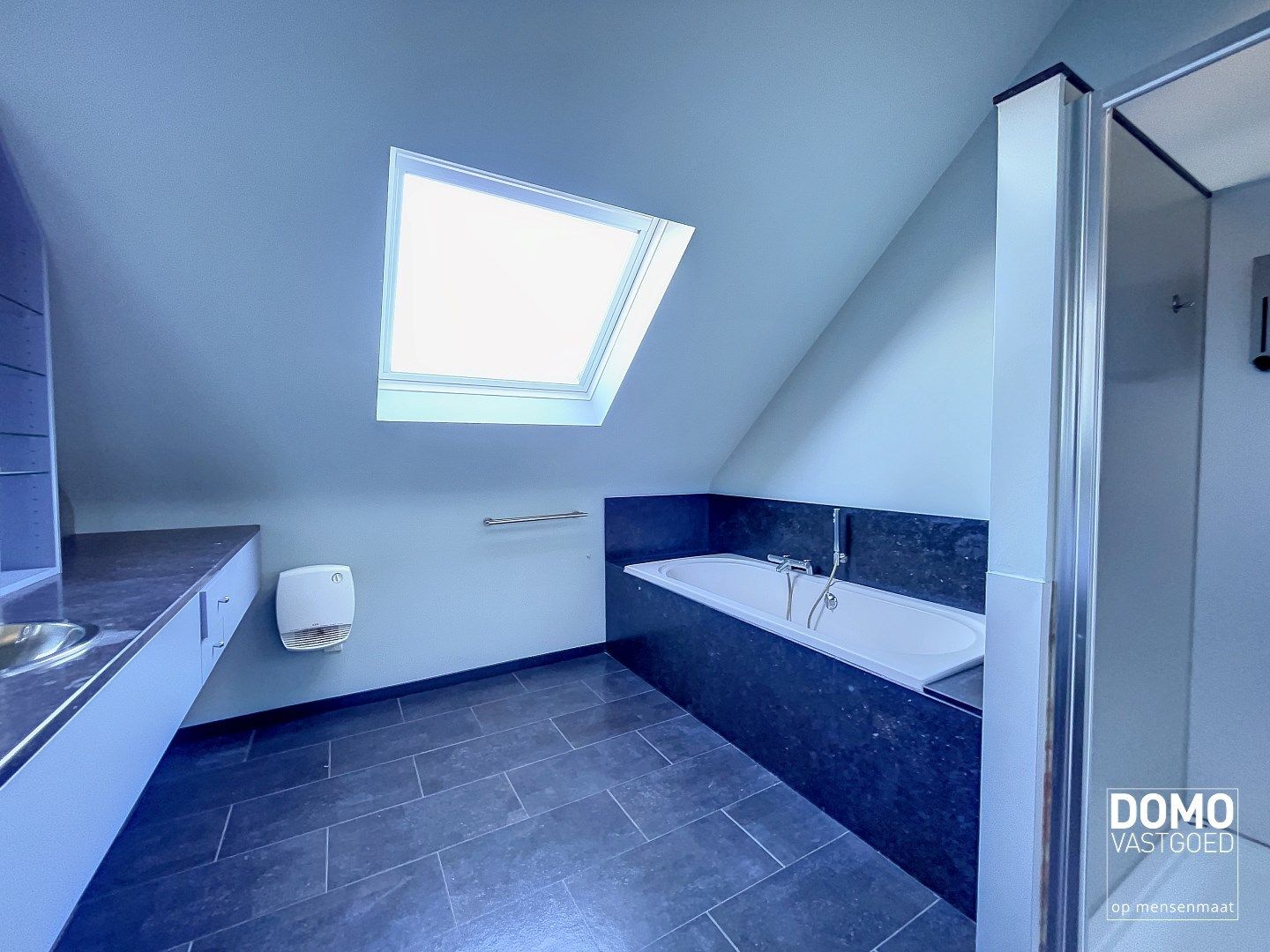 Mooi Duplex Appartement met gemeenschappelijke tuin te Schulen foto 10