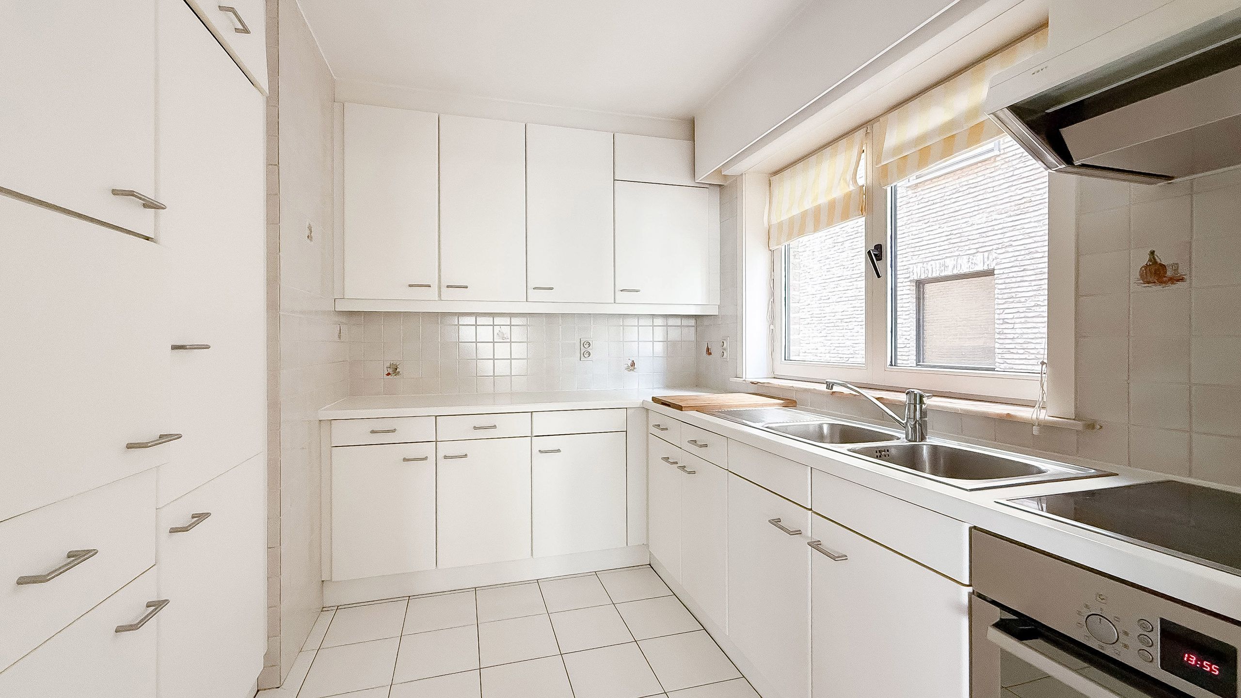 Ruim HOEKAPPARTEMENT met groot terras, op de Lippenslaan... foto 10