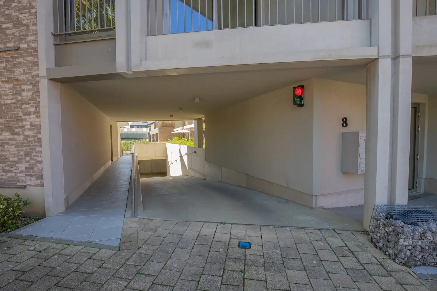 Energiezuinig dakappartement met 1 slaapkamer, aparte dressing/bureau, terras en ondergrondse staanplaats in Residentie Luster foto 20