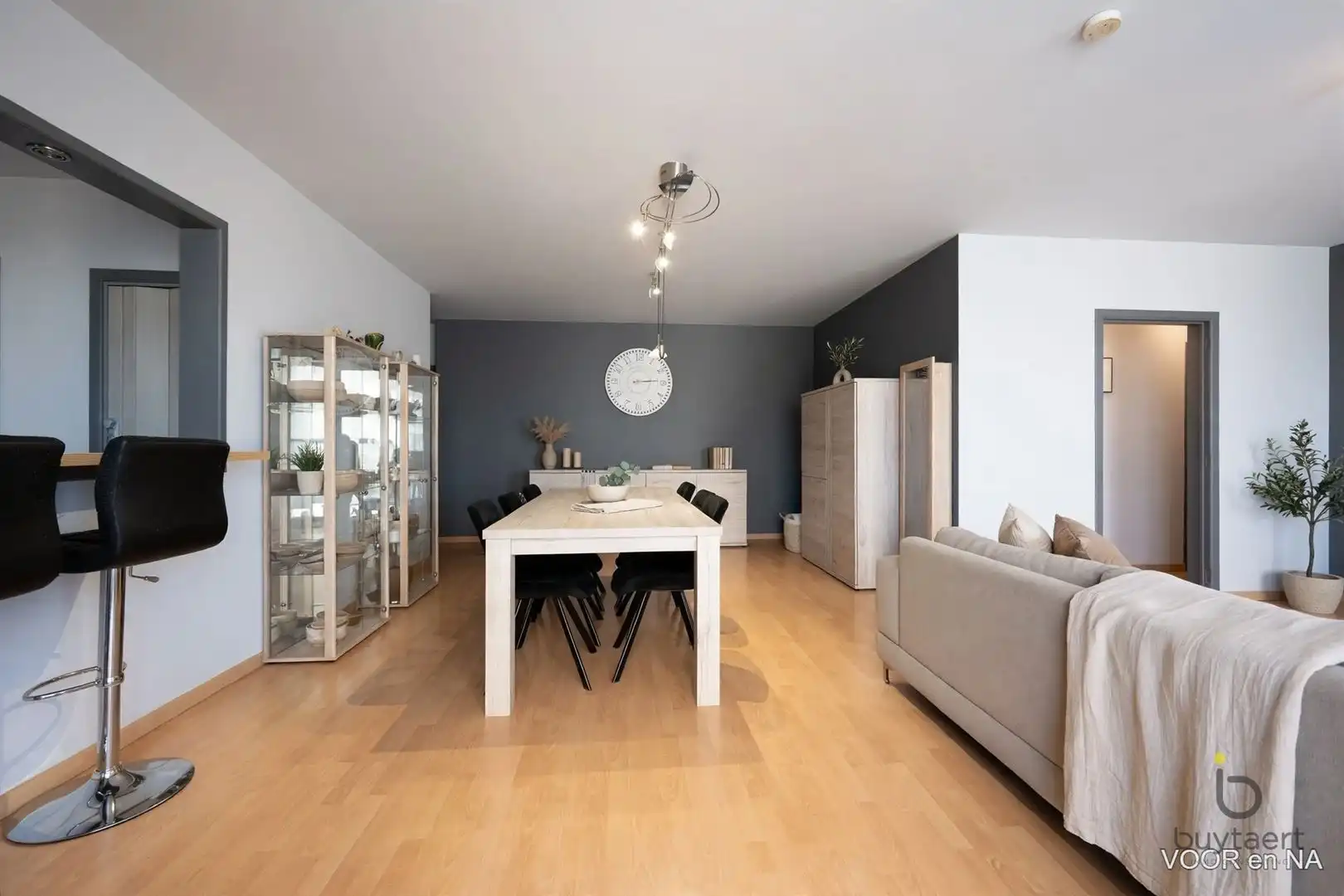 RUIM LICHTRIJK HOEKAPPARTEMENT MET GEZELLIG ZONNETERRAS EN ONDERGRONDSE AUTOSTAANPLAATS! foto 6
