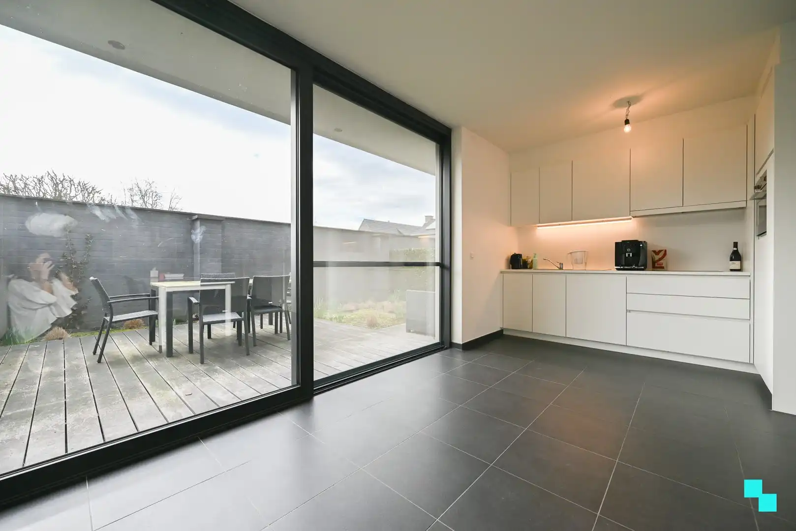 Residentieel gelegen gelijkvloers appartement te Izegem, Bosmolens foto 11