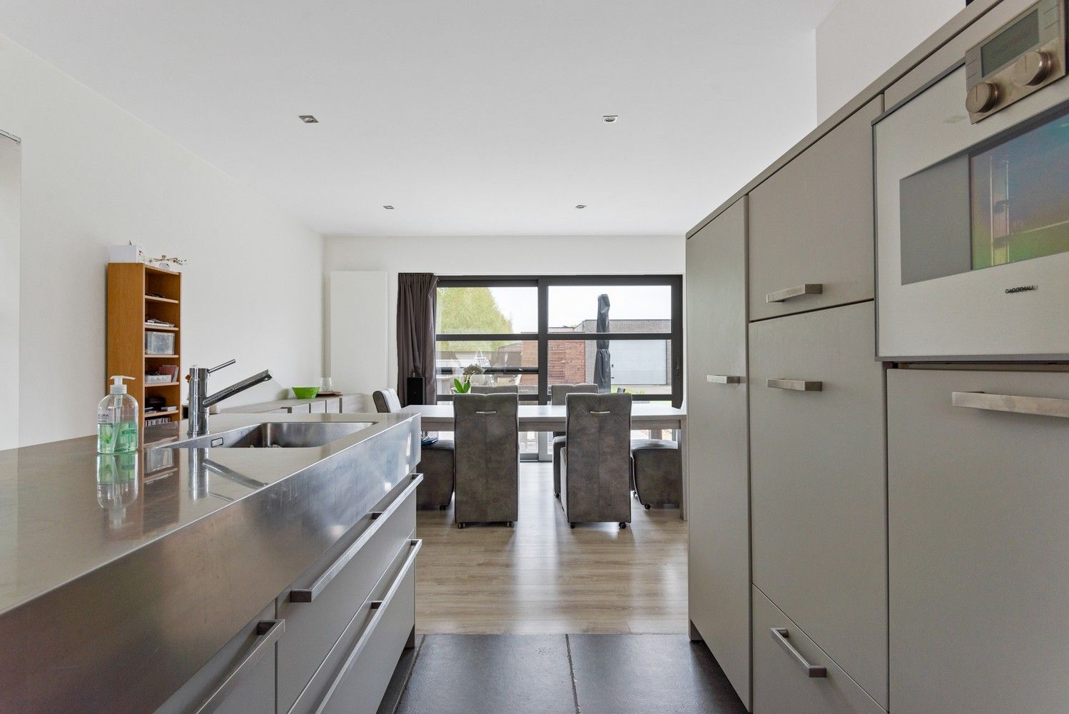 Recente open bebouwing met tuin en 4 slaapkamers te Sint-Job! foto 10