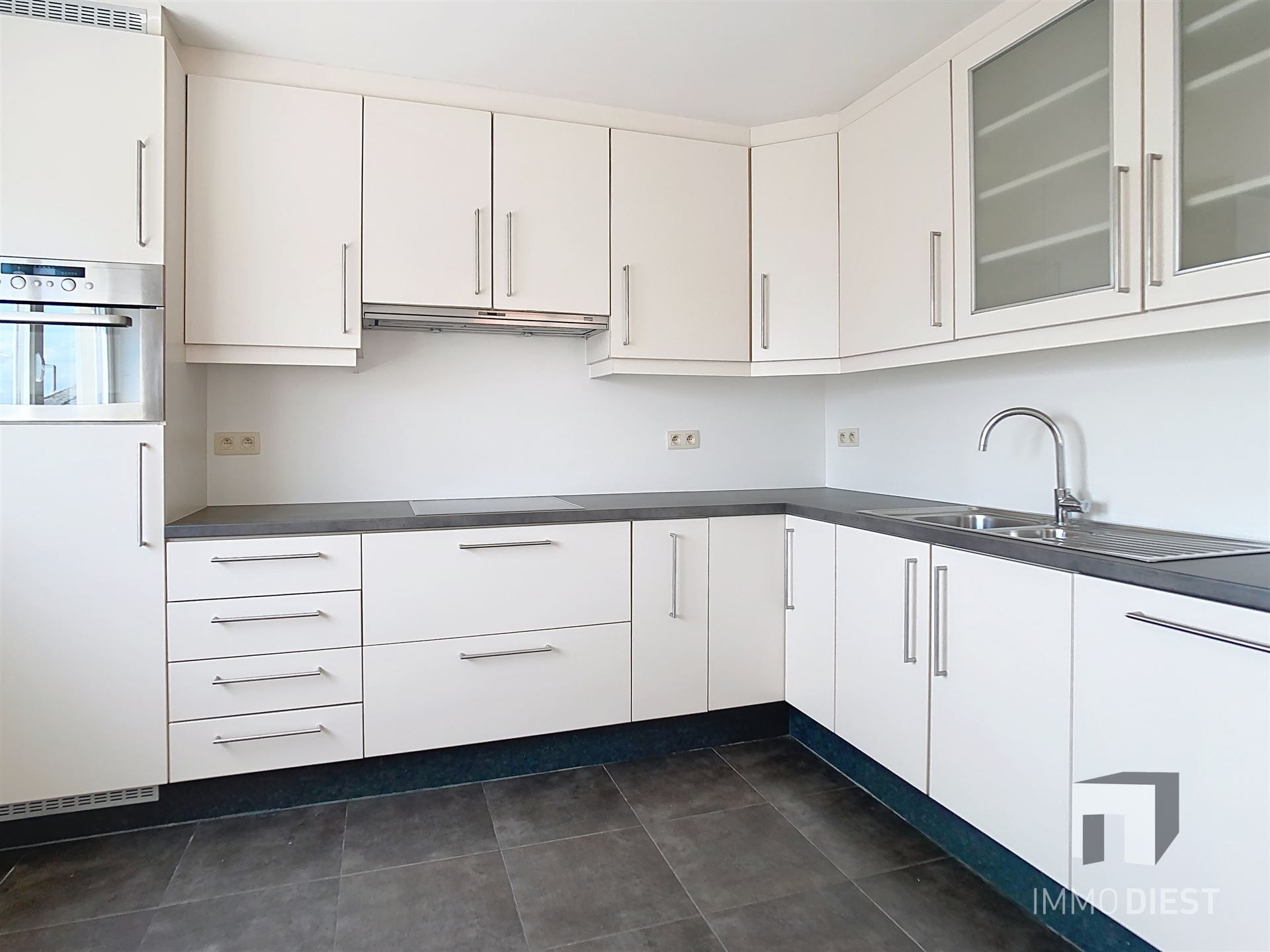 Dakappartement foto {{pictureIndex}}