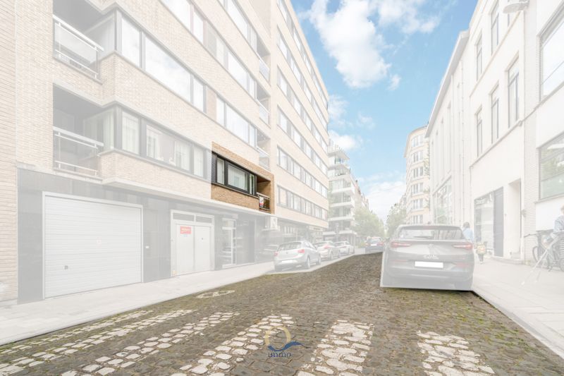 Verzorgd en heel centraal gelegen 2 slpk app. met terras foto 20