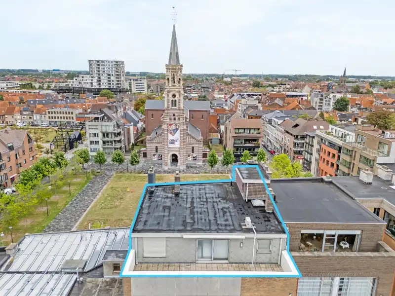 Roeselare-stadskern. PENTHOUSE op 6de verdieping aan het Coninckplein gelegen, met 2 slaapkamers, ochtendterras en avondterras. Een pareltje met unieke ligging ! foto 24