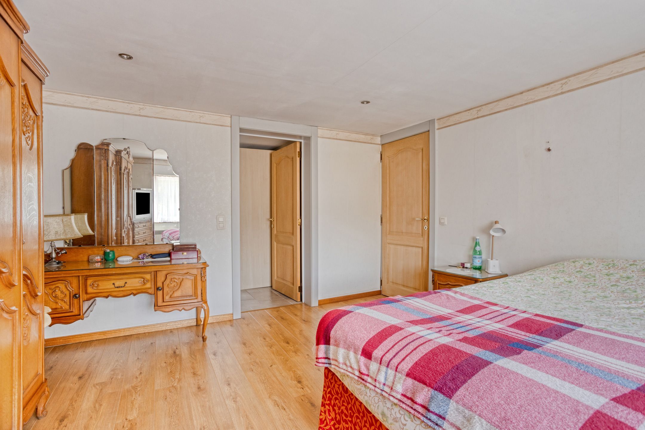 Vrijstaande woning op prachtig perceel van 72 are foto 10