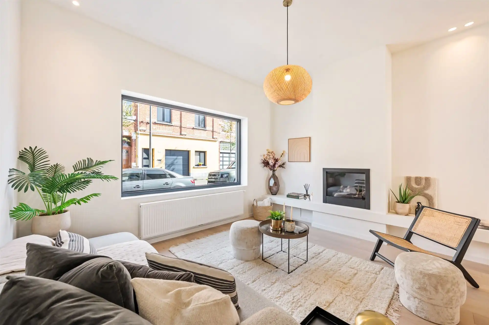Gerenoveerde woning met 4 slk en grote tuin! foto 4