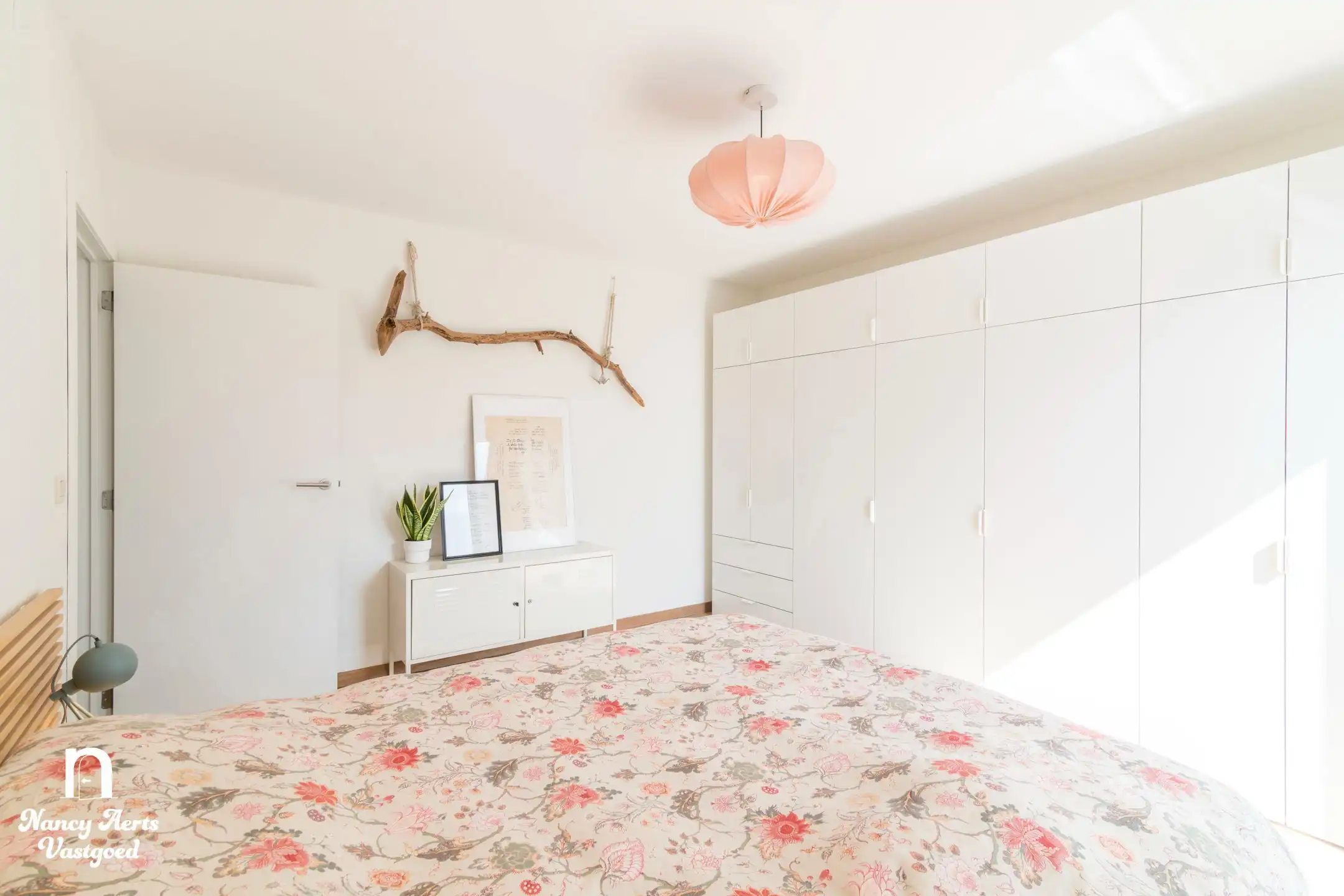 Lichtrijk penthouse met groot rondom terras en 2 parkings foto 16