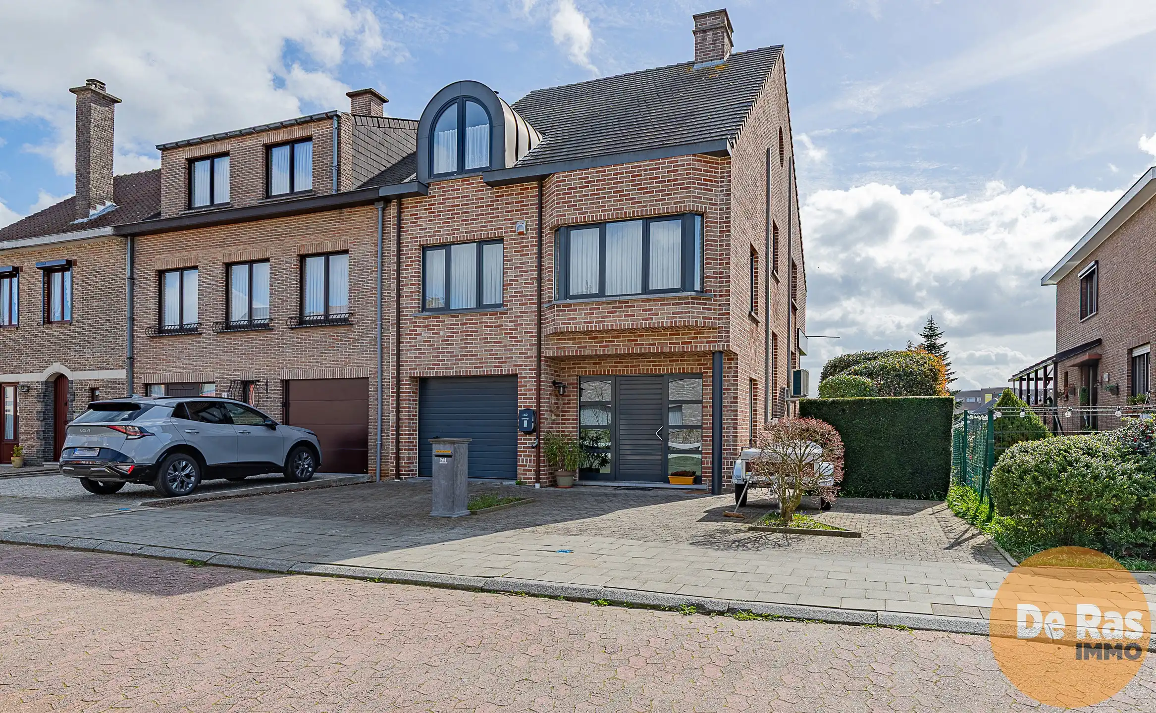 NINOVE - Ruime HOB in stadskern met 4slp/garage en tuin foto {{pictureIndex}}