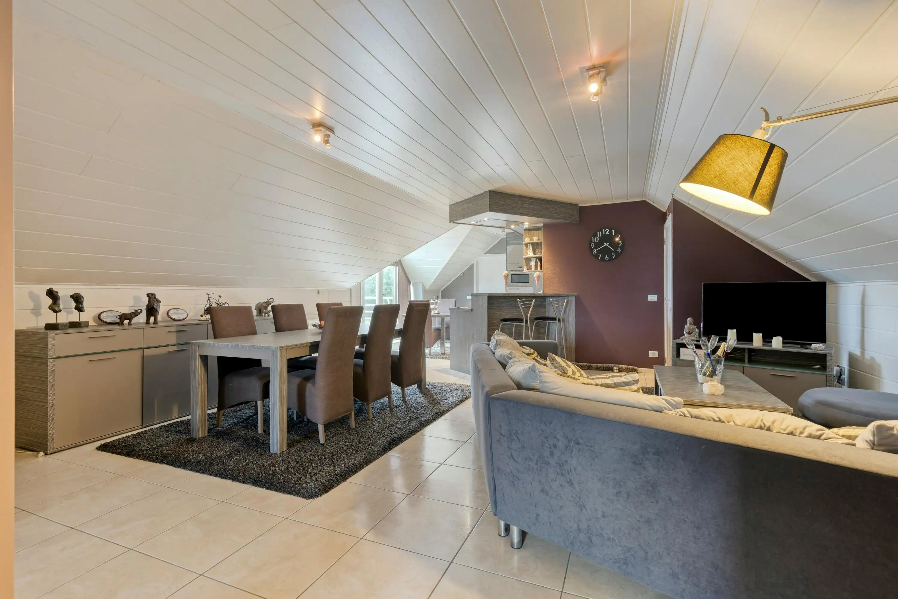 Huis met magazijn op een rustige locatie in Zwevezele foto 13