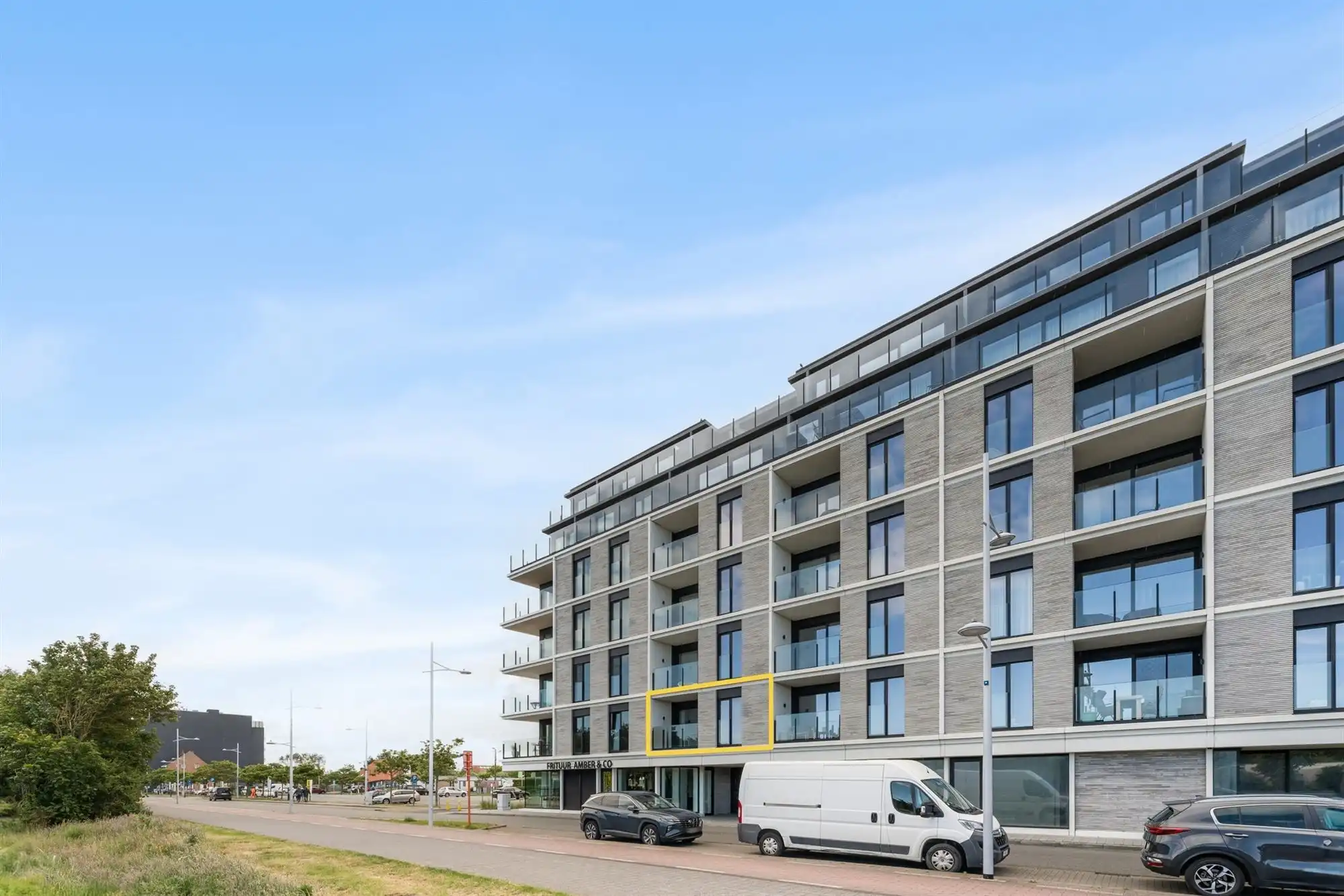 Luxueus (quasi nieuw) appartement vlakbij het strand!  foto 24
