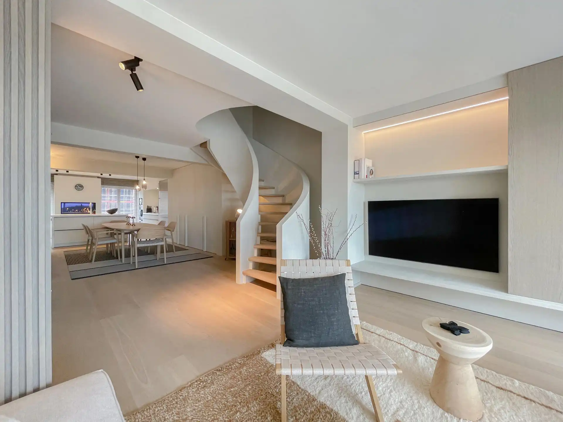 Subliem duplexappartement met panoramisch zicht -- Minigolf foto 12
