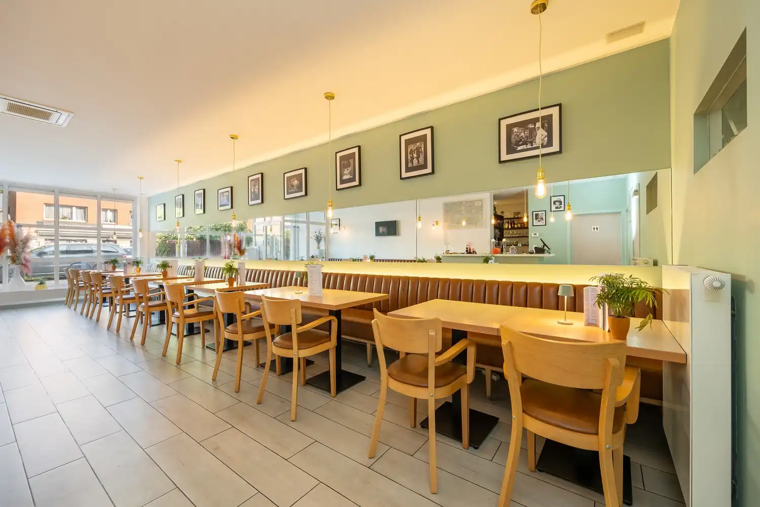 Multifunctioneel handelsgelijkvloers / kantoorruimte foto 8