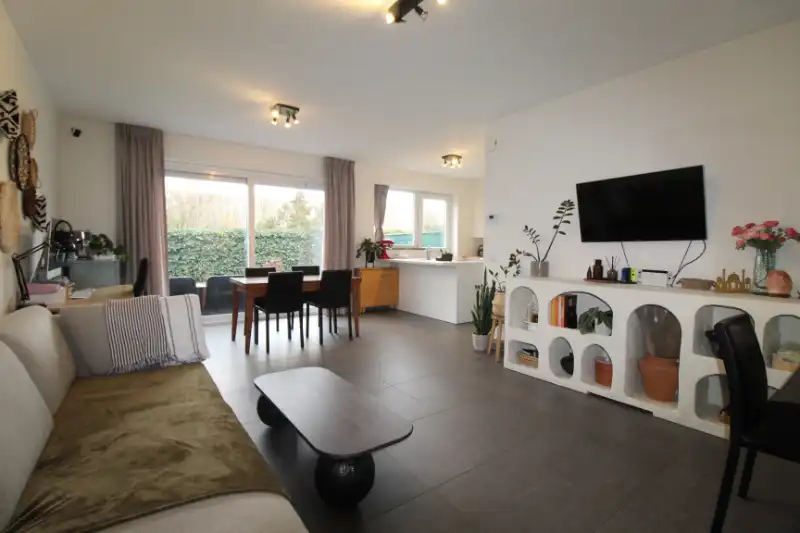 Energiezuinige woning op boogscheut van het centrum van Roeselare foto 5