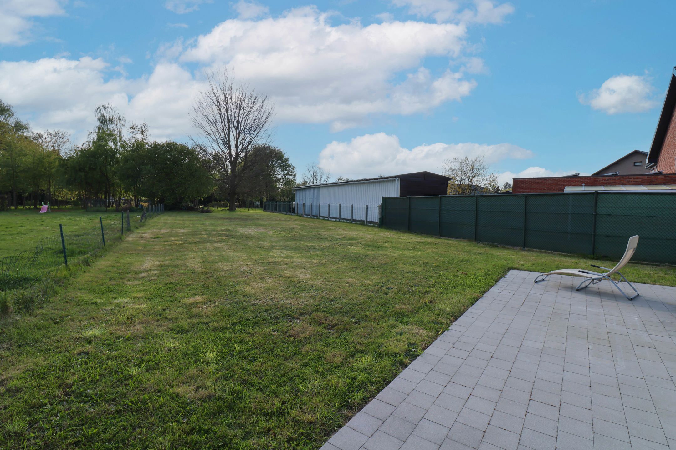 Stijlvolle instapklare woning met 3slpk en terras te Boekt! foto 27