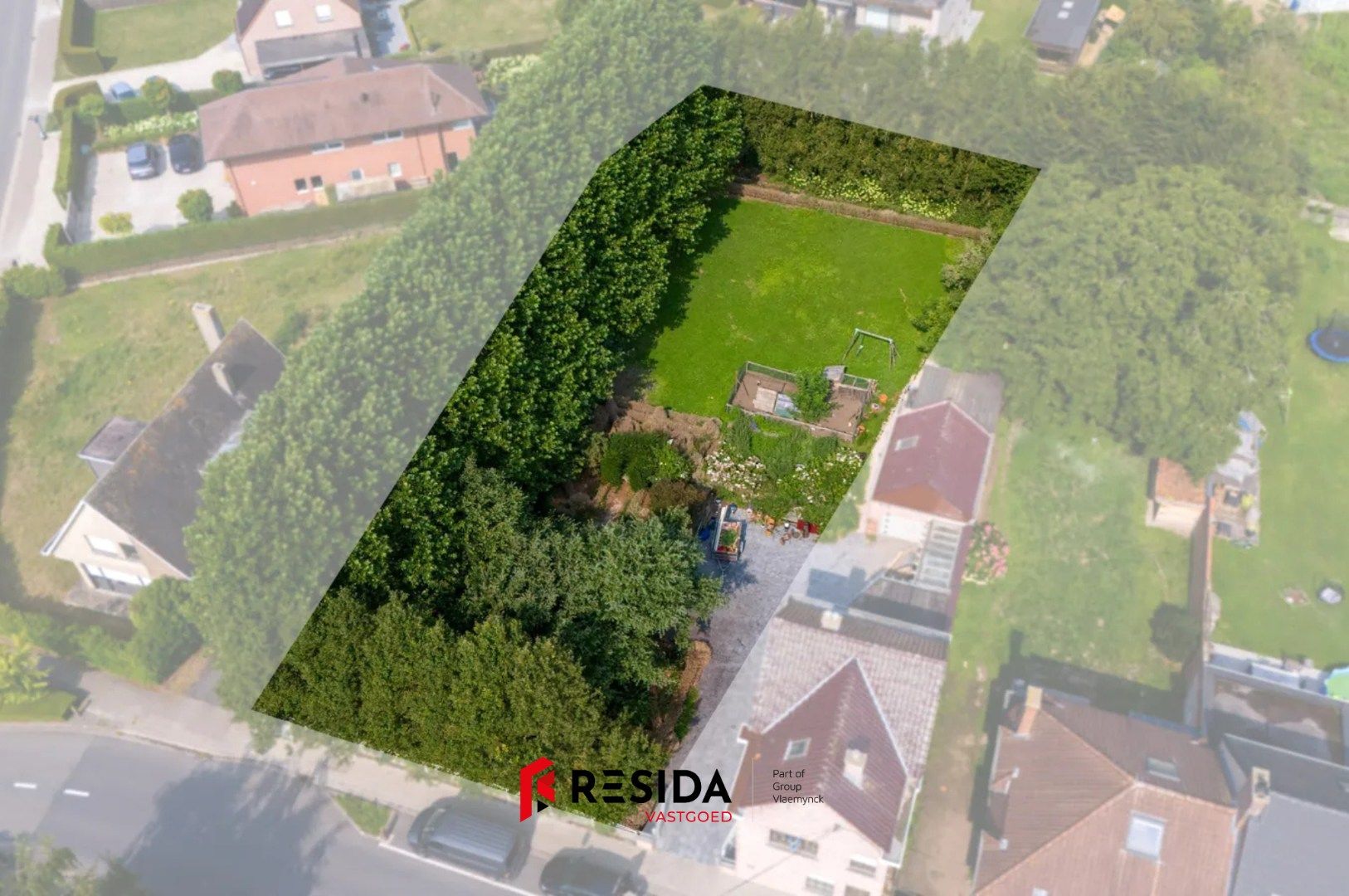 Schitterend gelegen bouwgrond op toplocatie in Avelgem foto {{pictureIndex}}