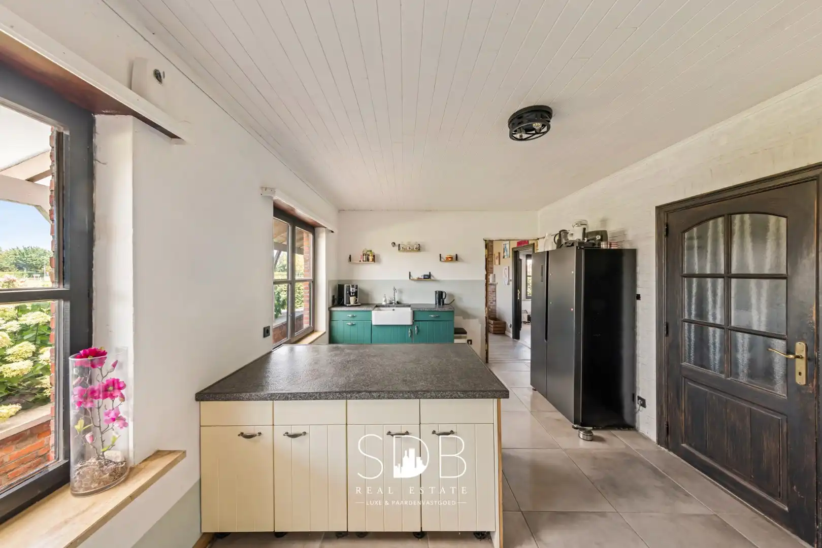 Prachtige landelijke woning met hippische accommodatie op 2,5hectare foto 10