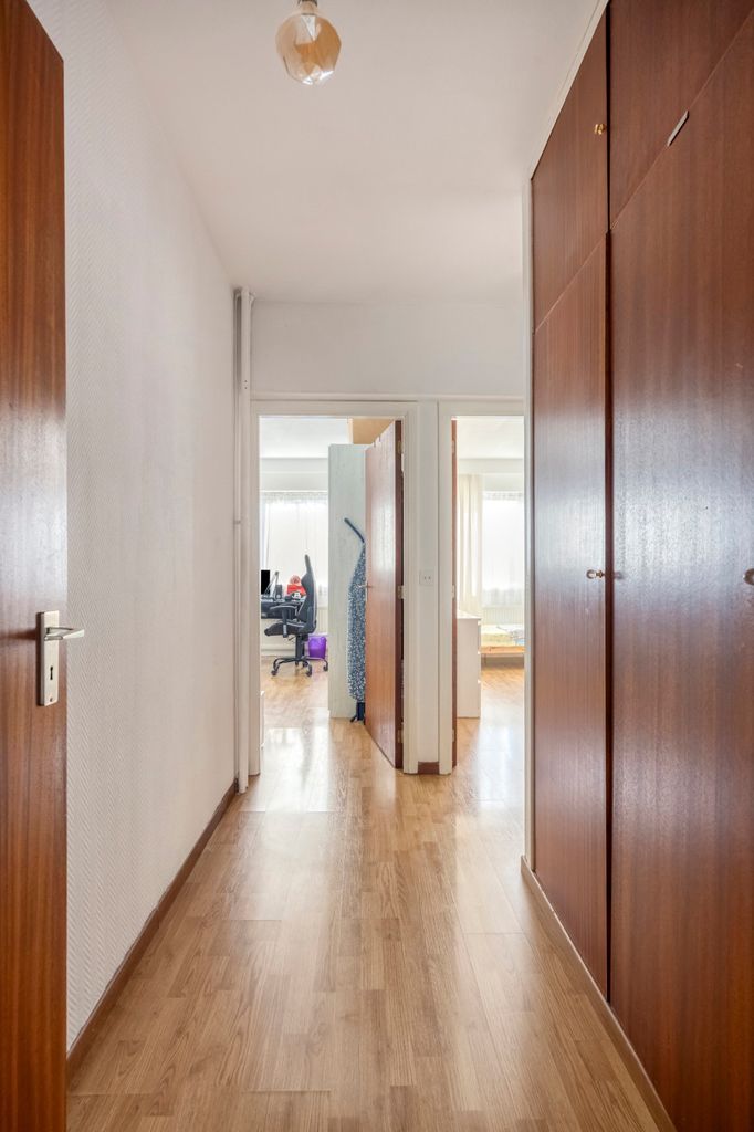 Instapklaar appartement van 103 m² met terras foto 8