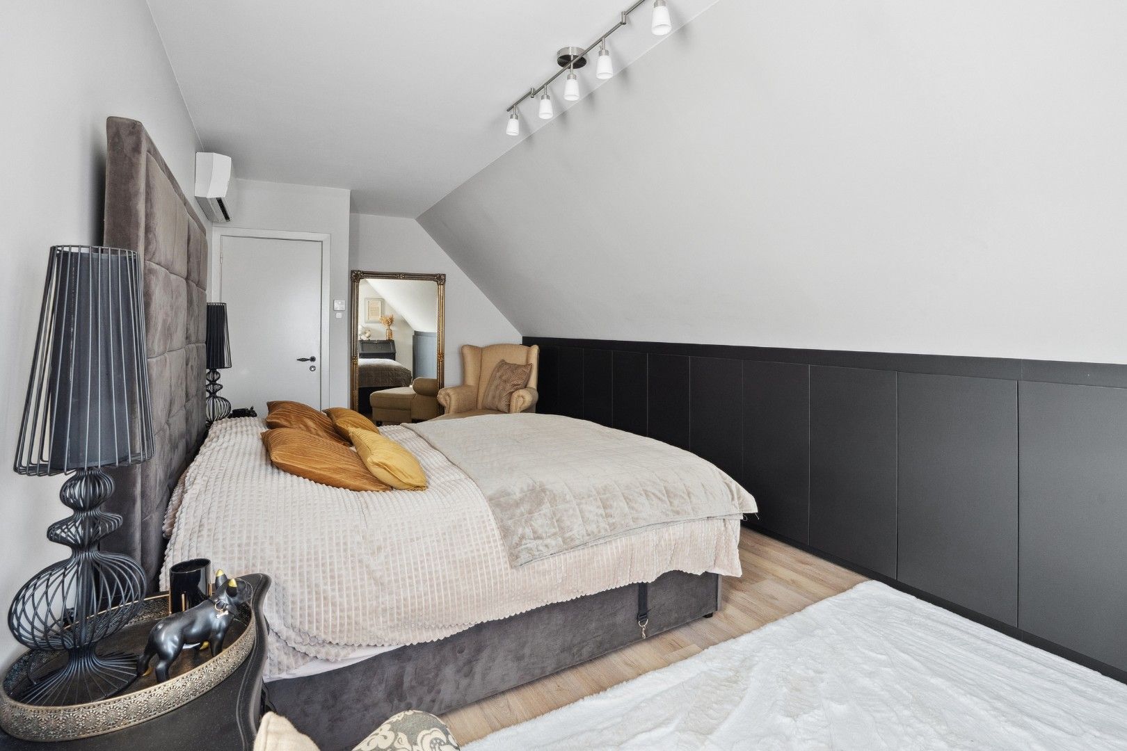 Instapklare woning met kapsalon (Polyvalente ruimte) foto 15