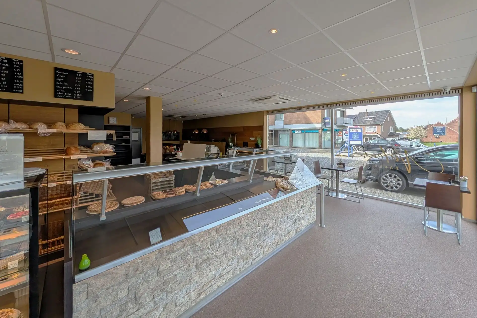 Winkelruimte gelegen op een toplocatie te Rekem foto 4