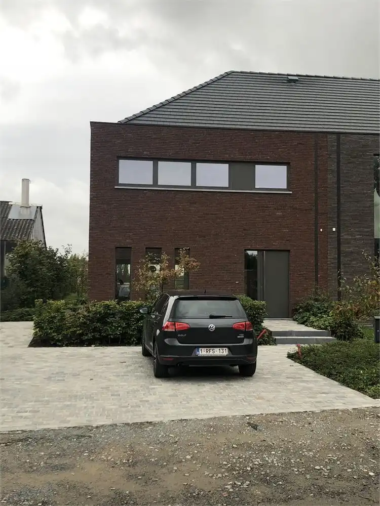 TE KOOP in OOSTEEKLO Bostraat 5 foto {{pictureIndex}}