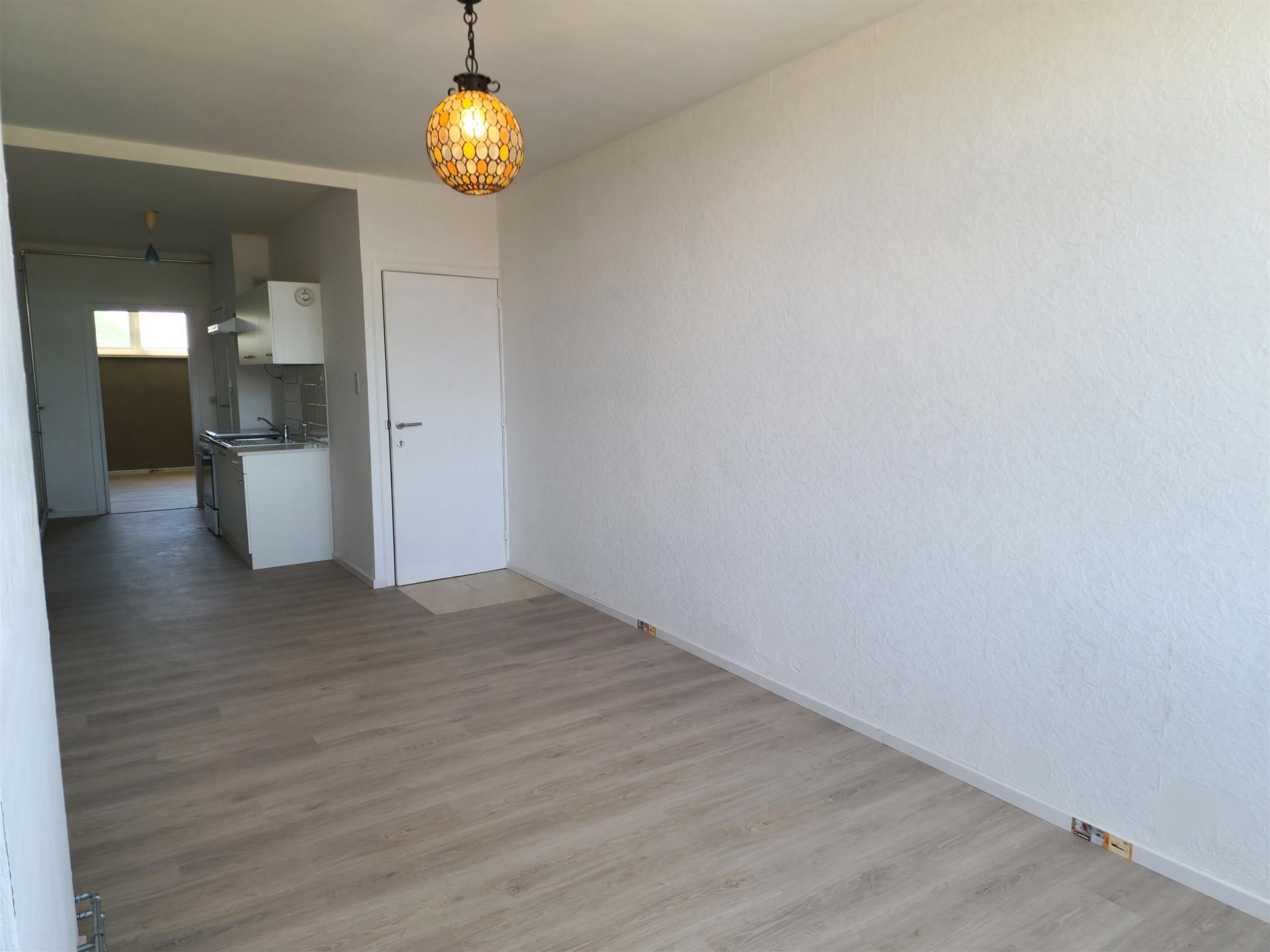 Studio met aparte slaapkamer op de 2e verdieping te Turnhout foto 2