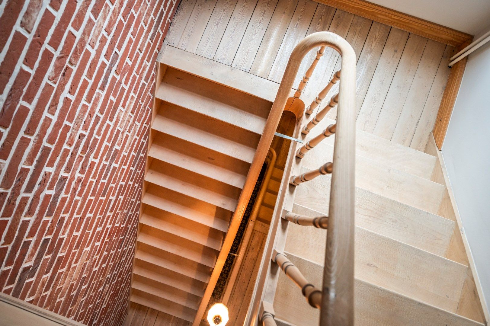 HERENWONING MET 4 SLPKS, TUIN EN HUURGARAGE foto 25
