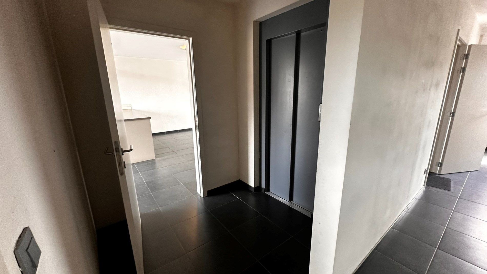 Duplex-appartement te Lokeren met garage en terras foto 10