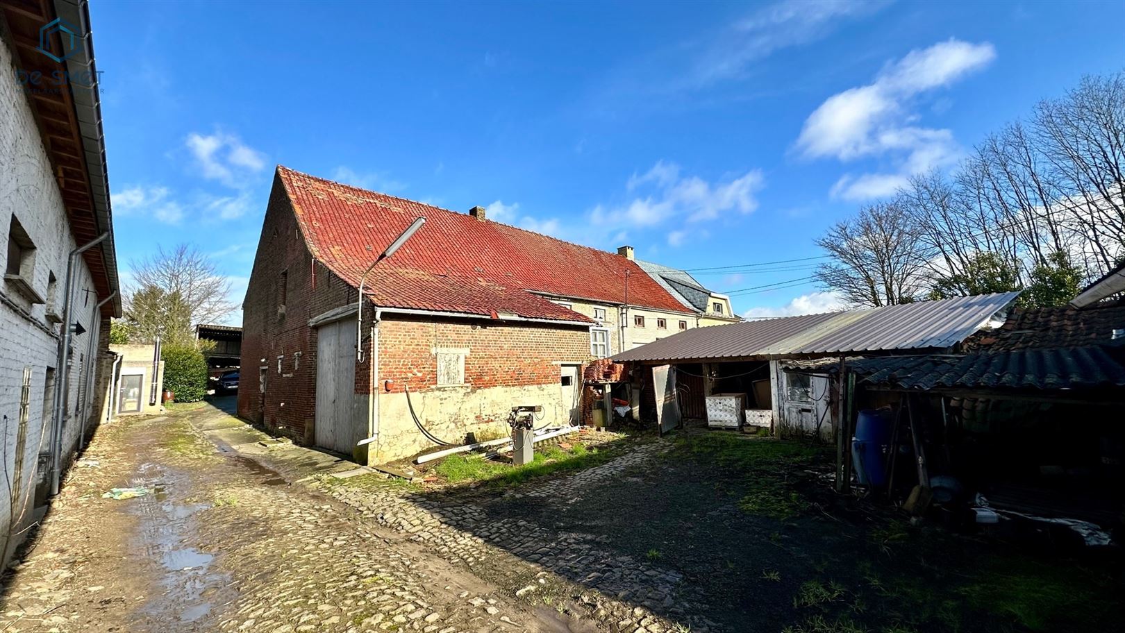 Charmante te renoveren hoeve te Galmaarden foto 2