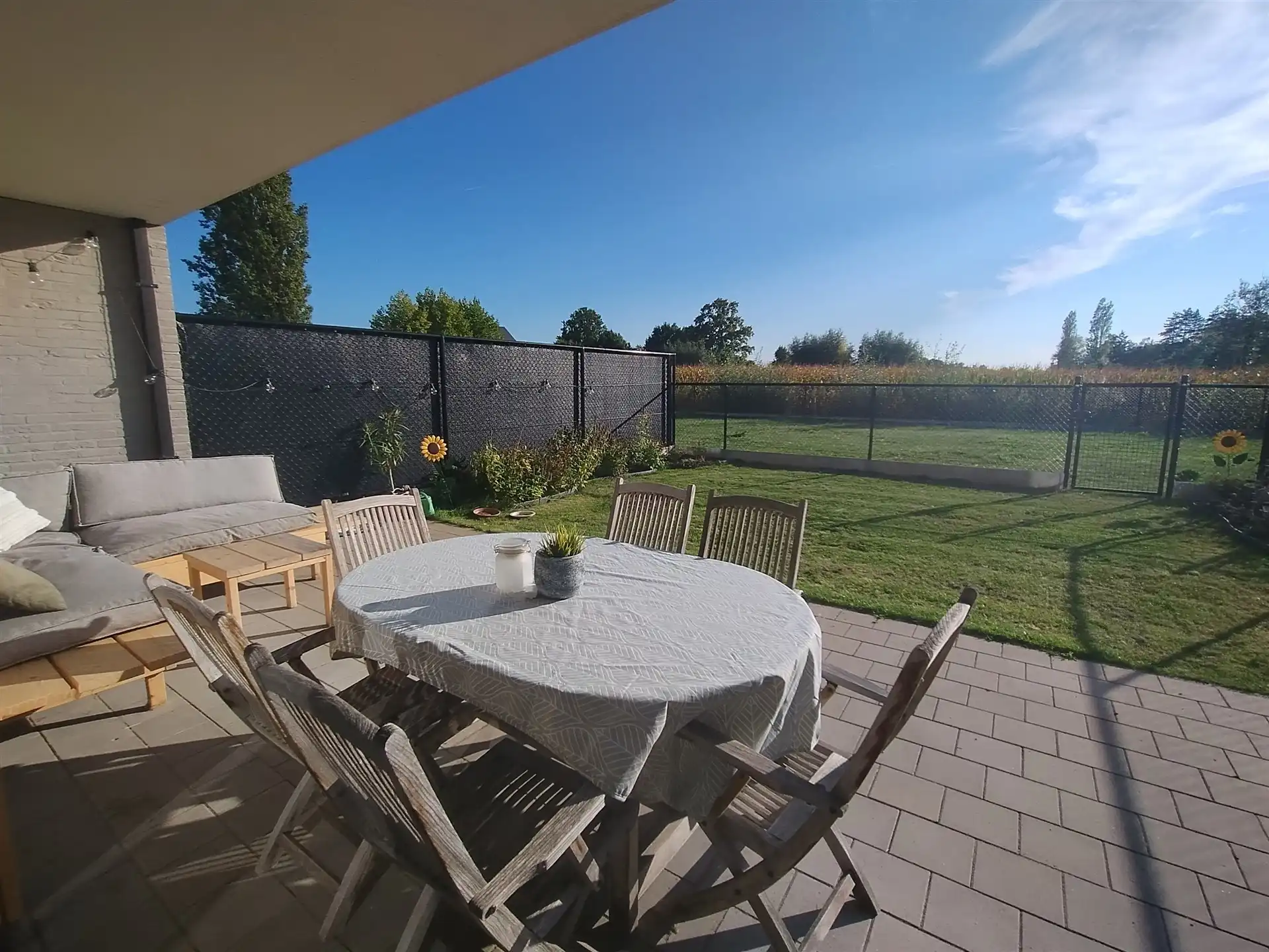 Energiezuinig gelijkvloers appartement met 2 slaapkamers en tuin. foto 14