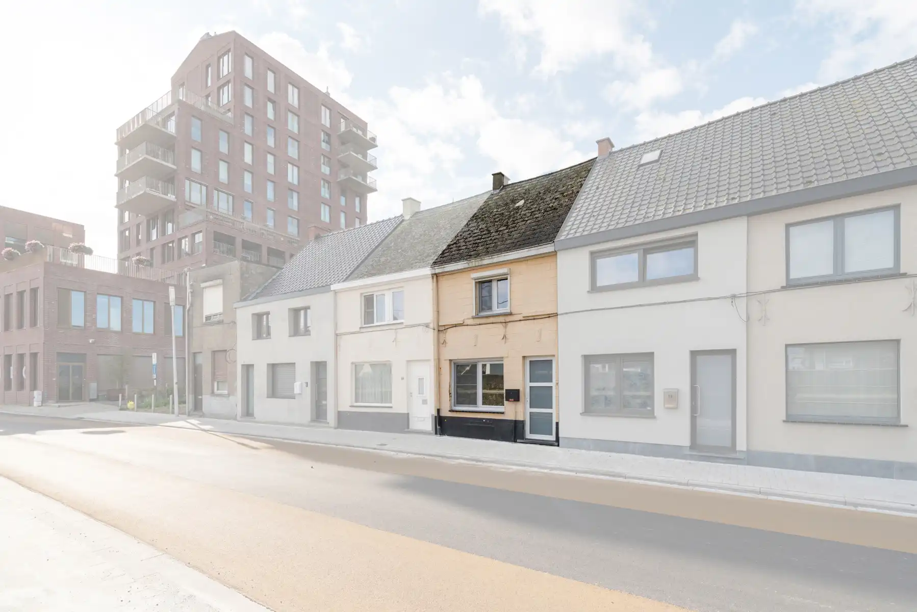 Gerenoveerde rijwoning met 2 slaapkamers - WETTEREN foto 2