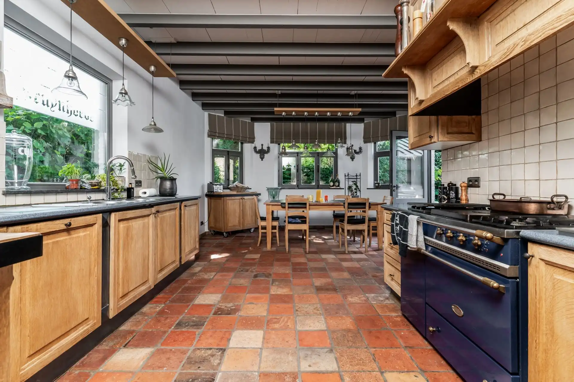 Authentieke hoeve met 4 slpks, poolhouse en zwembad foto 3