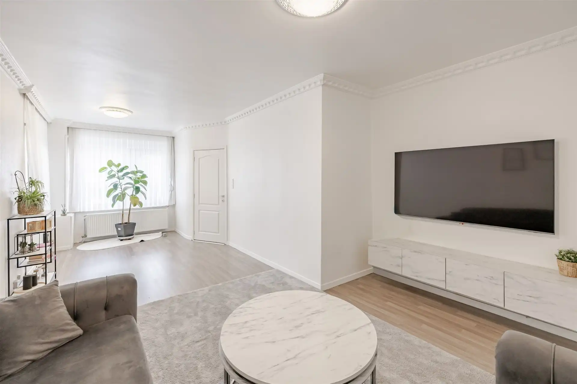 Ruime woning met 4 slks, tuin en garage foto 6