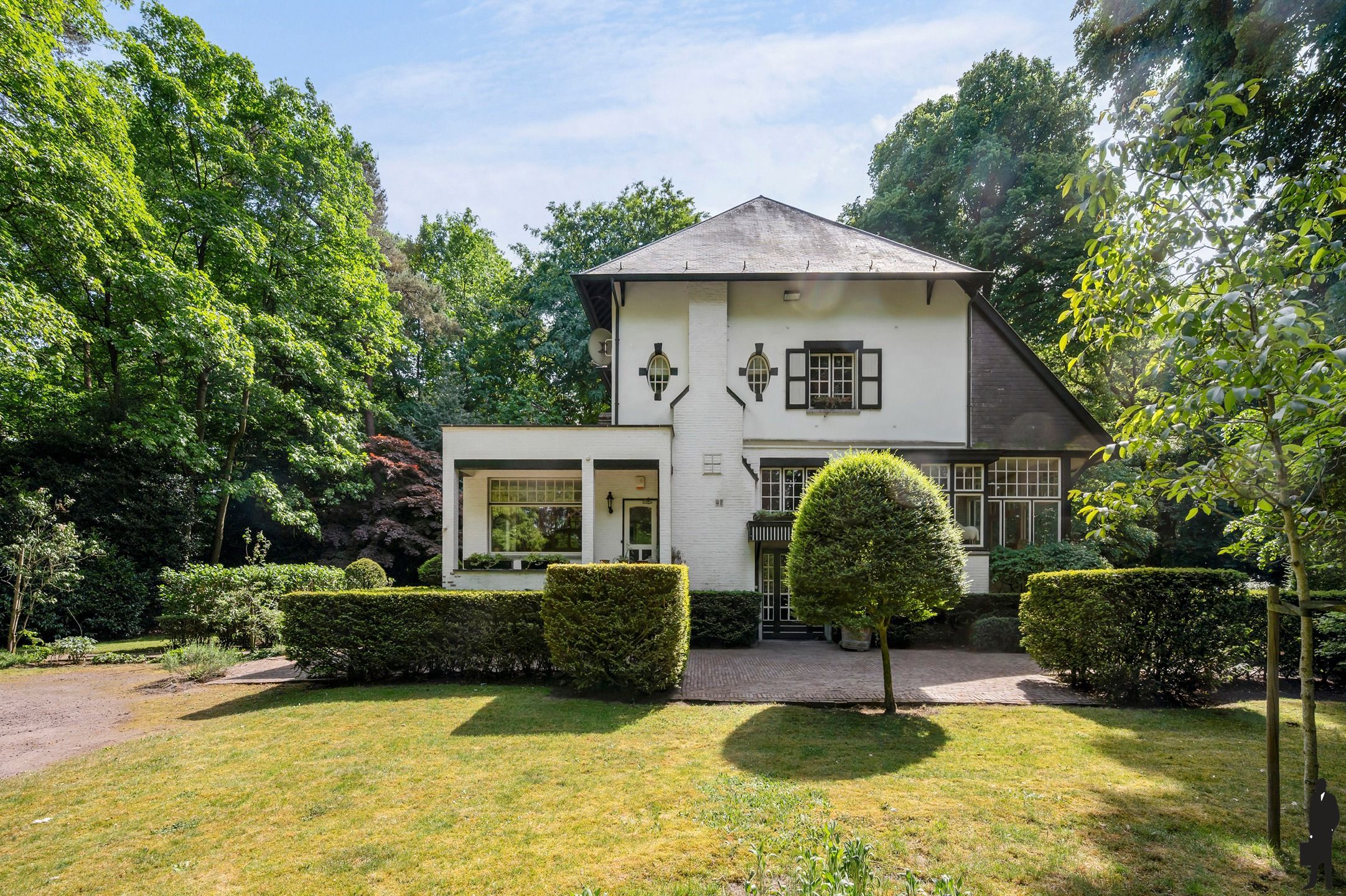 Uiterst charmante villa op een rustige en groene locatie met volledige privacy! foto 2