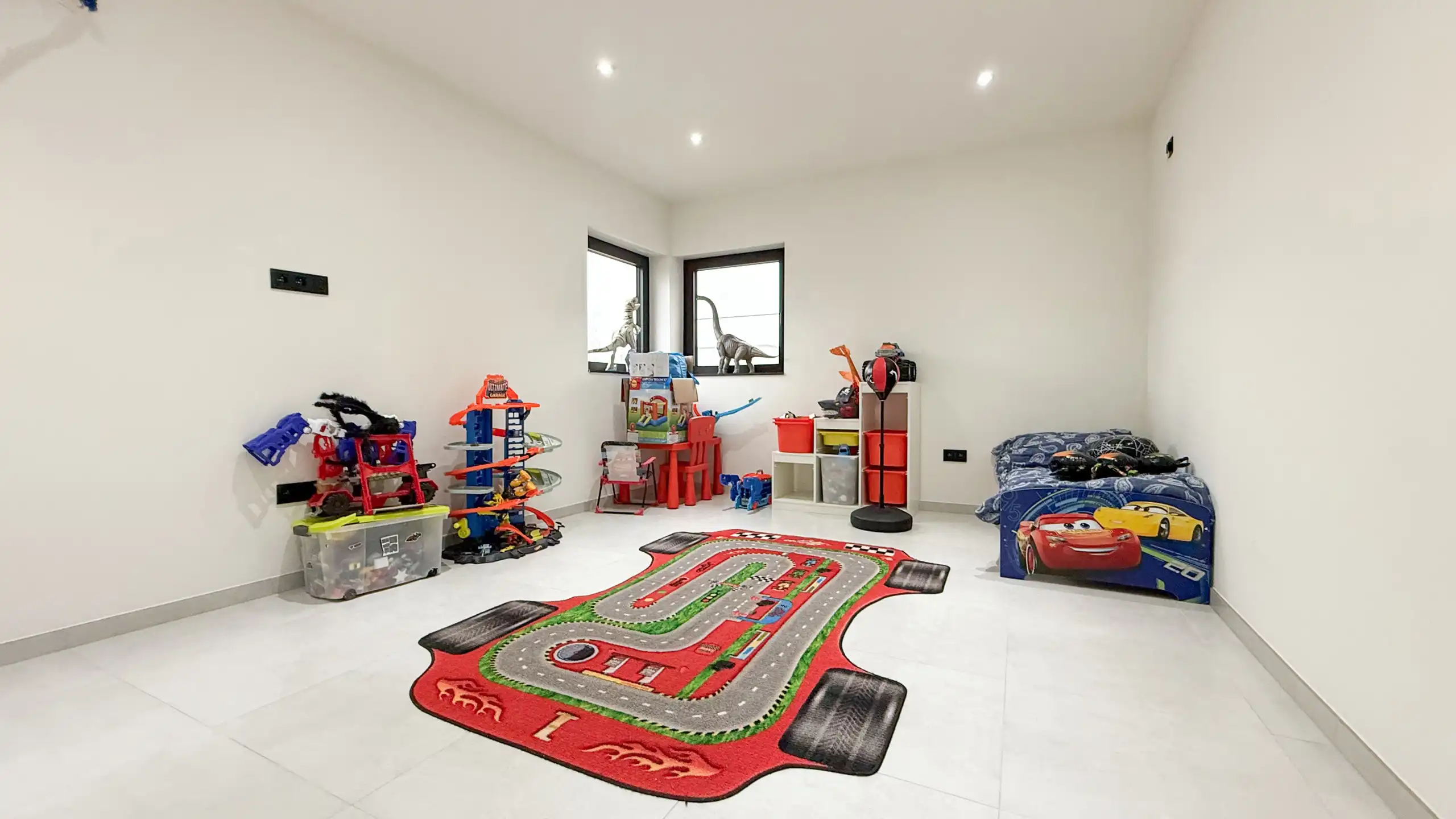 Exclusieve villa in Genk – stijlvol wonen aan 2% registratie foto 21