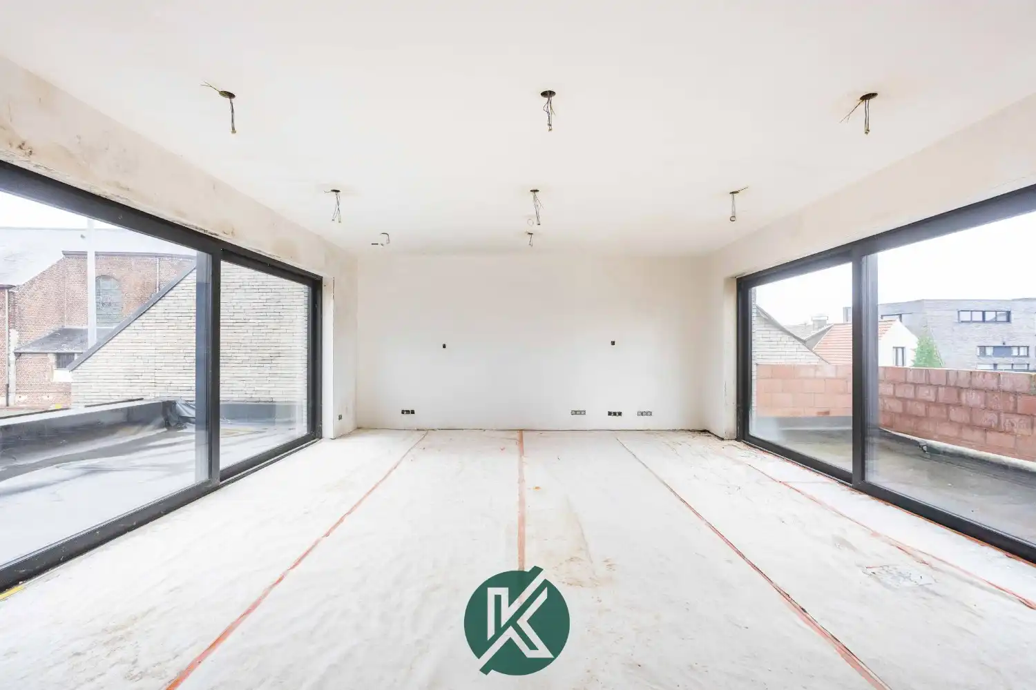 Verder af te werken nieuwbouwwoning met potentieel foto 20