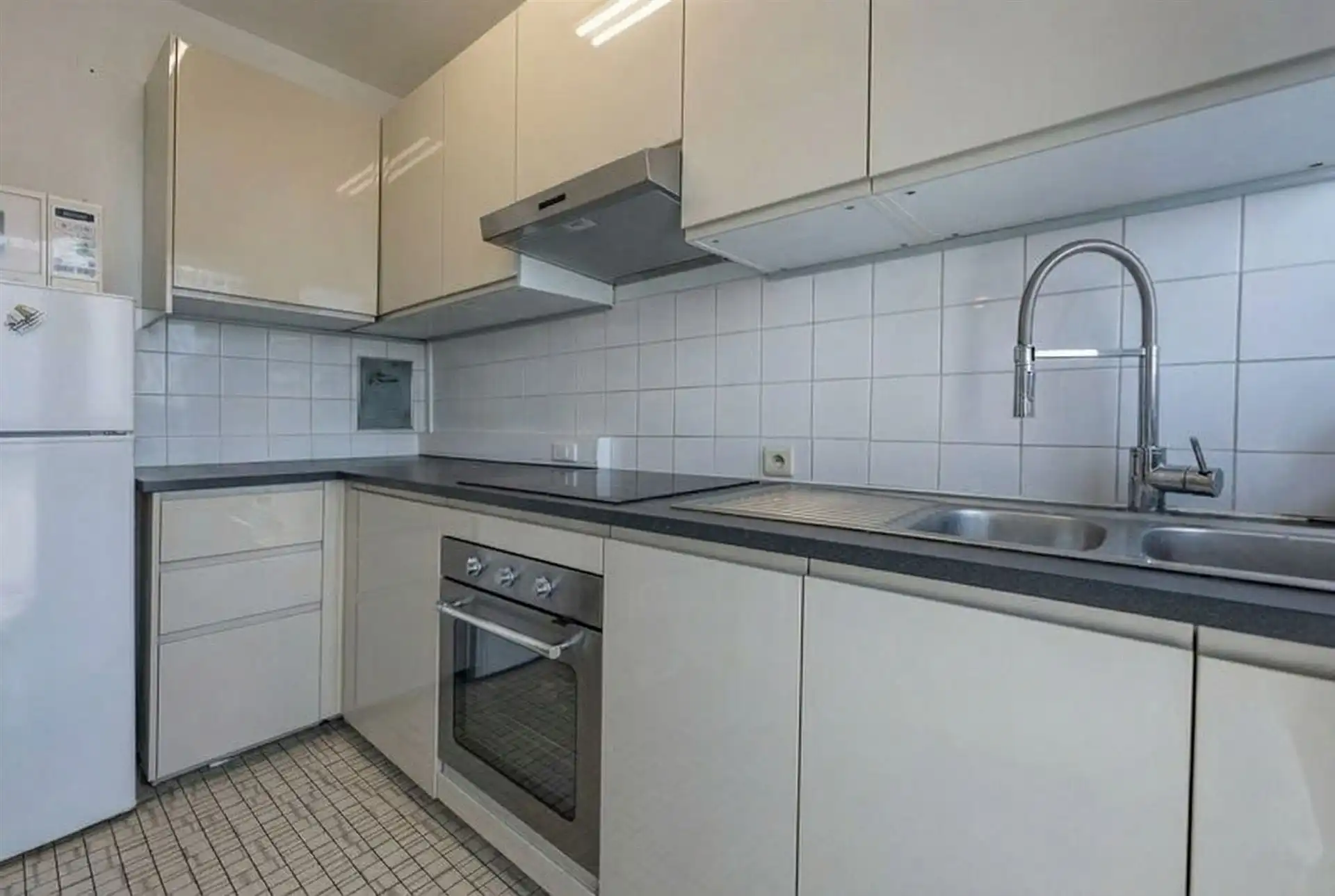 Appartement (hoogste verdieping - 2 SLK) met zonnig terras.  foto 7