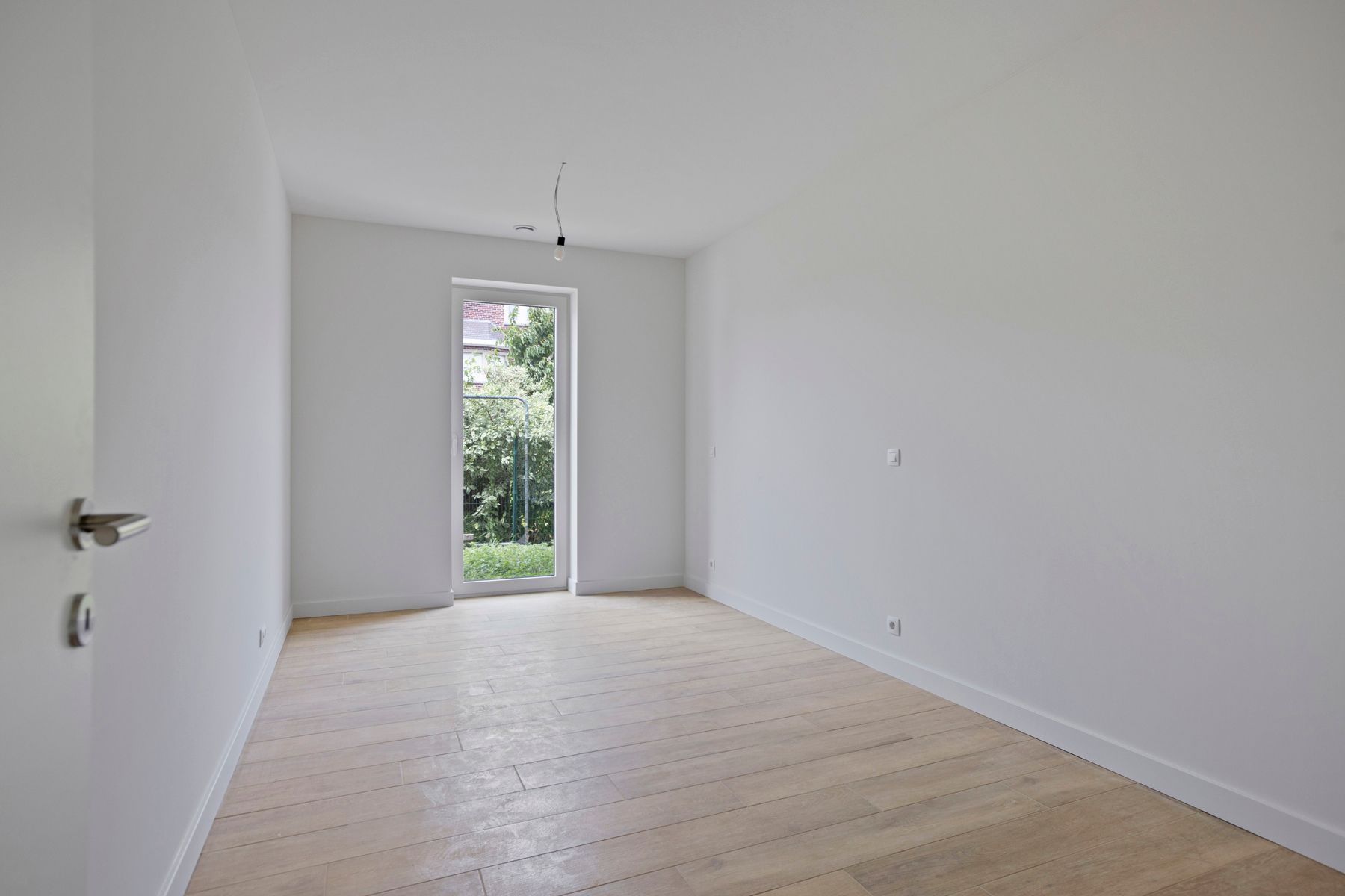 Uniek gelijkvloersapp. met veel lichtinval en private tuin! foto 13