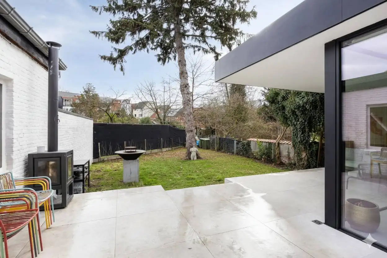 Luxueuze stadswoning met 5 slaapkamers en twee badkamers in Runkst foto 26