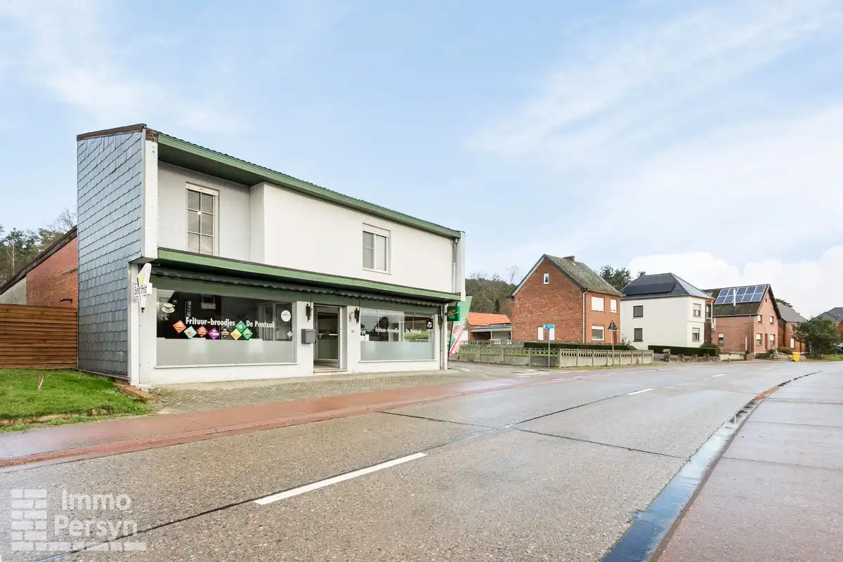 Commercieel pand (inclusief handelsfonds) met instapklaar appartement en achterliggend perceel foto 32