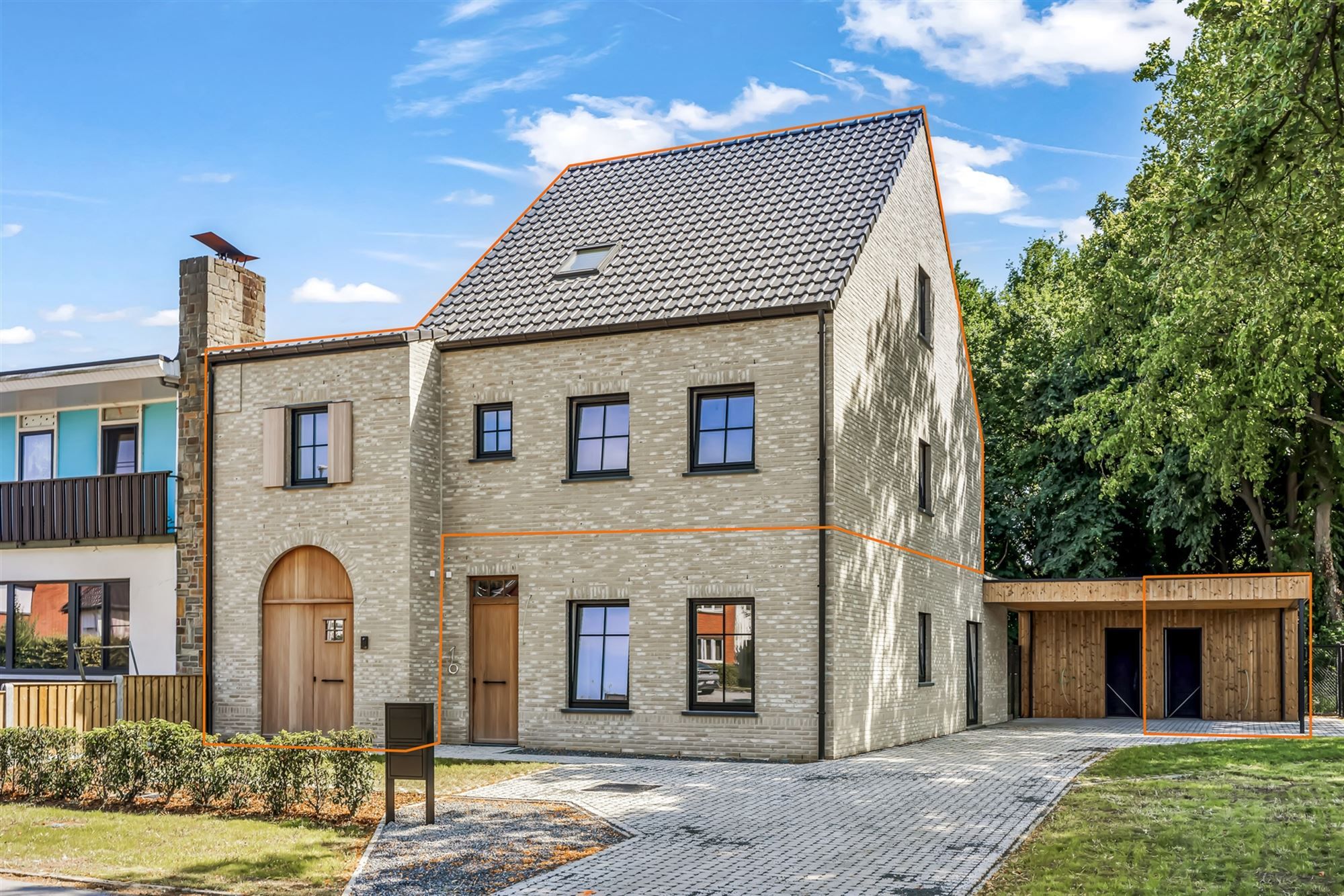 NIEUWBOUW DUPLEXAPPARTEMENT (165M²) MET 2 SLAAPKAMERS EN RUIM TERRAS NABIJ BERINGEN CENTRUM foto {{pictureIndex}}