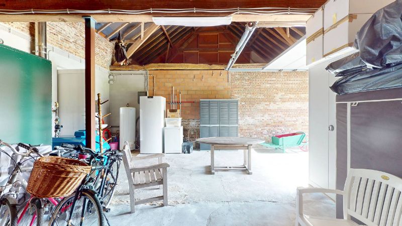 Hoeve van 300m² op 1 hectare 77 met achterliggende weiden foto 24