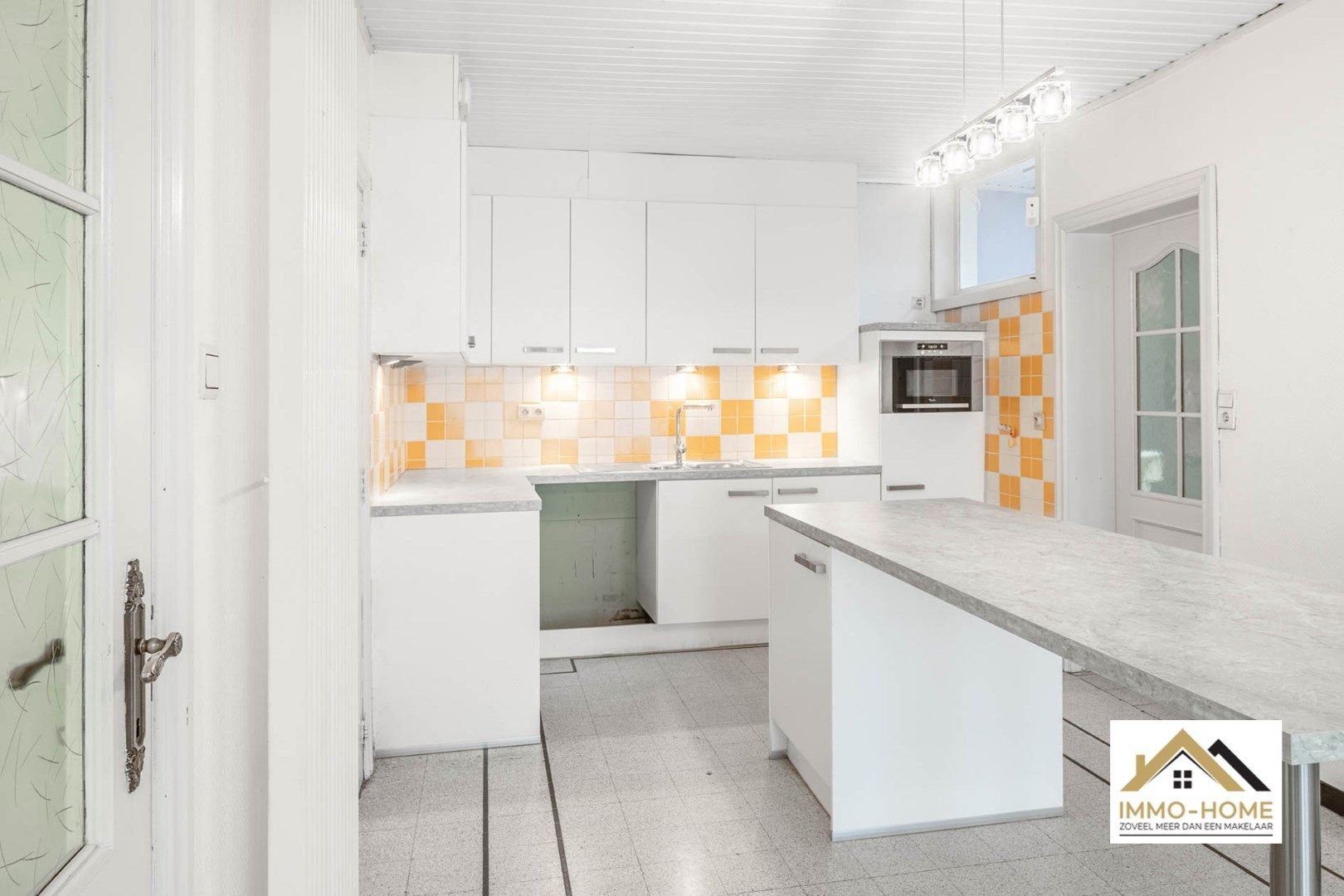 Zeer ruime woning met veel potentieel!  foto 6