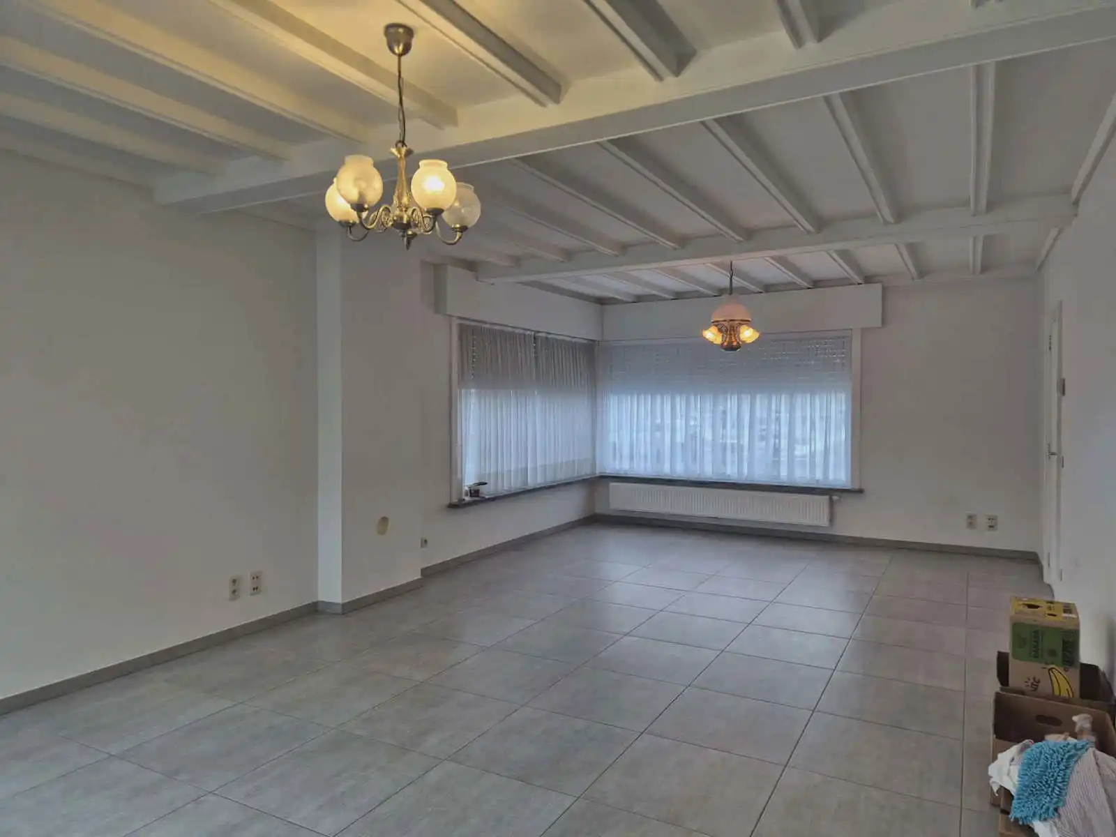 Halfopen bebouwing met ruime tuin en garage - IMPE foto 4