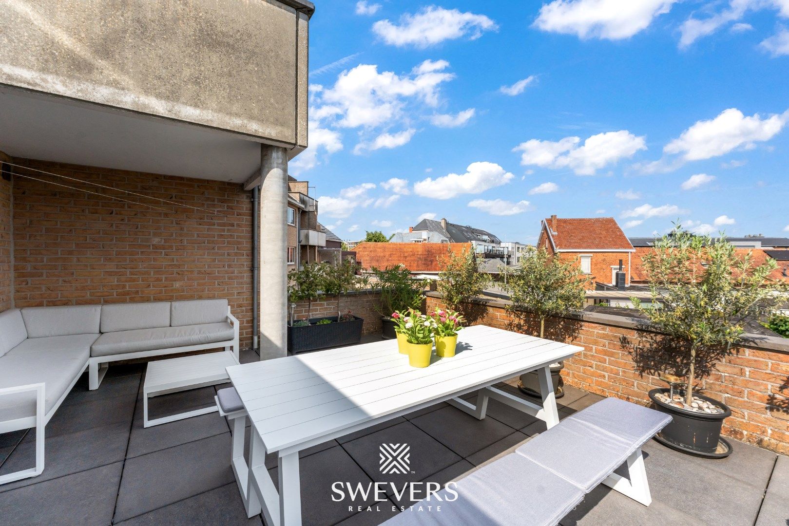 Comfortabel wonen met ruim Terras, 2 Slaapkamers, parkeerkelder & berging foto 25
