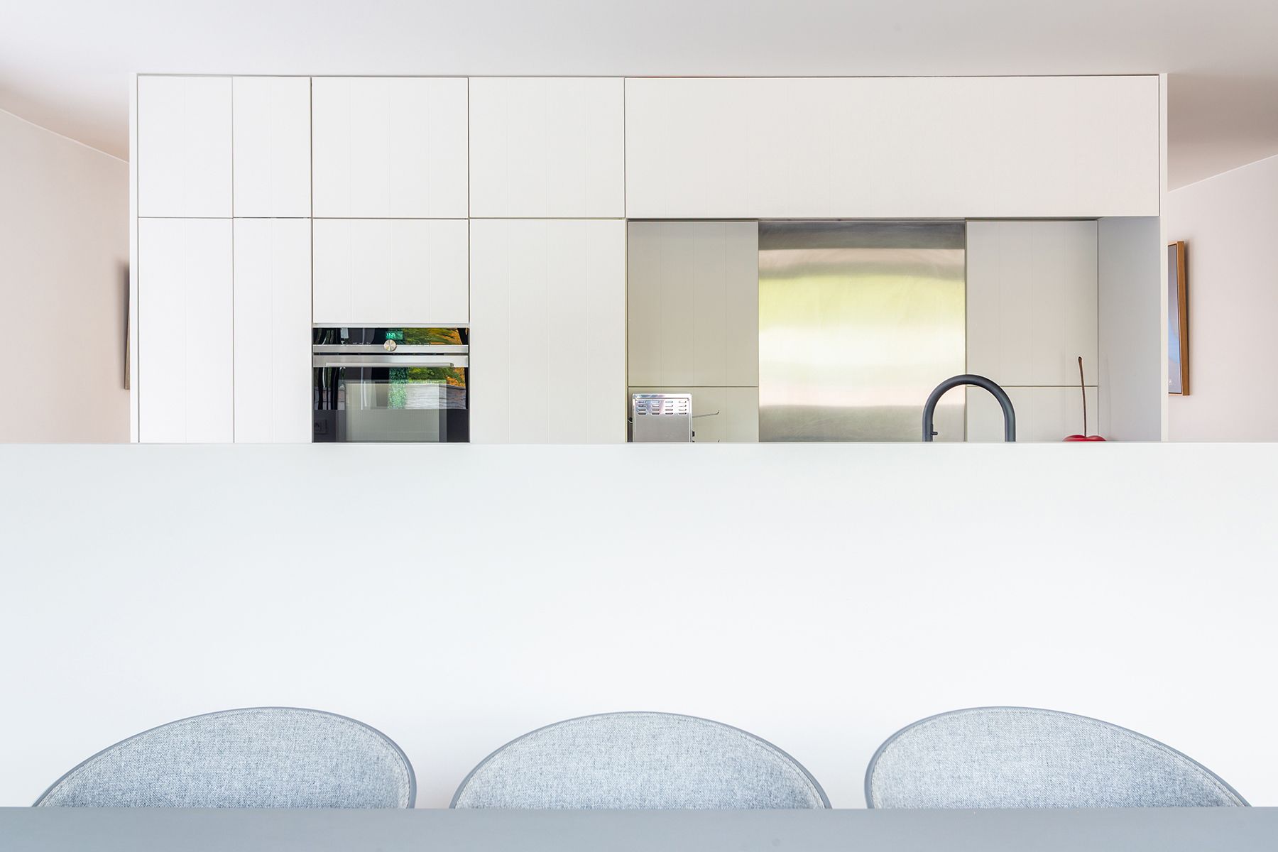 Uitzonderlijk 3 slpk duplex gelegen te centrum van Hove! foto 8