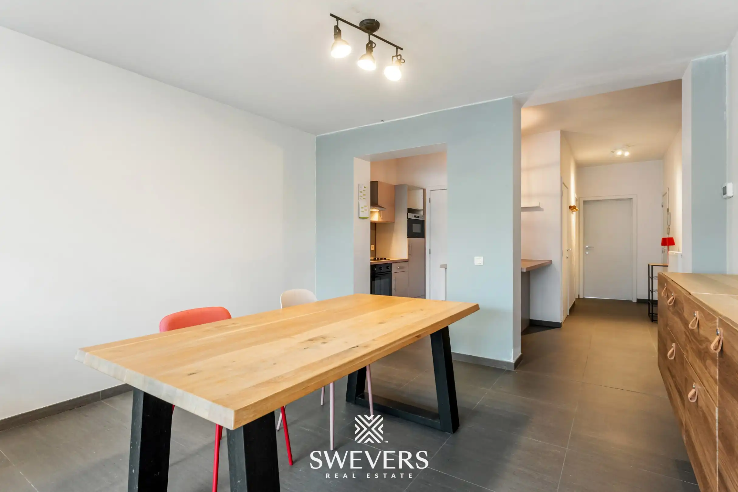 Instapklaar, gelijkvloers appartement met ruim terras en groen zicht in Hasselt foto 7