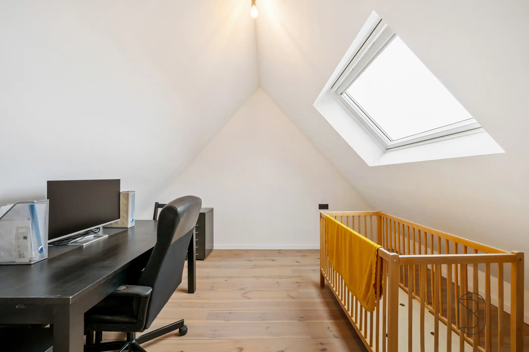 Instapklare woning met 3SLK, zonnige buitenruimtes en garage foto 15