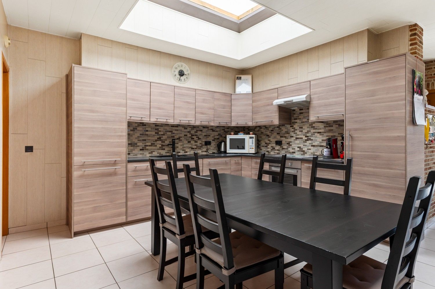 Huis met 3 - 4 slaapkamers, tuin en grote kelder in Wommelgem! foto 8